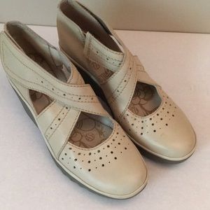 Fly London cream leather heels